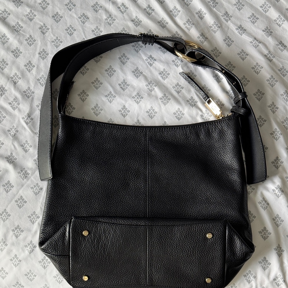 Elegant Black Leather Shoulder Bag